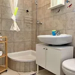 Savic By Interhome Appartement Šilo